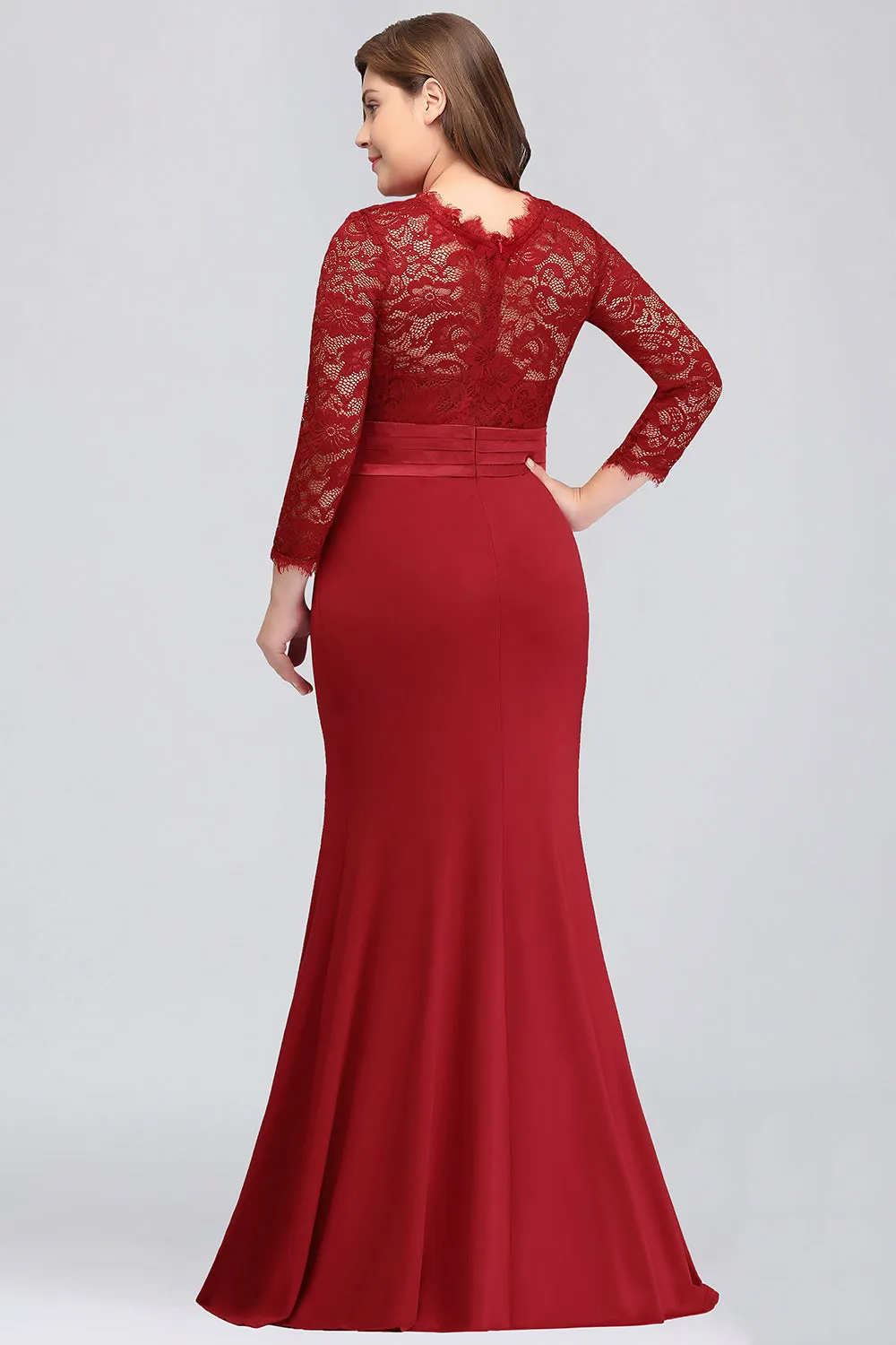 Charming Plus Sizes Long Lace Mermaid Bridesmaid Dress with Sleeves