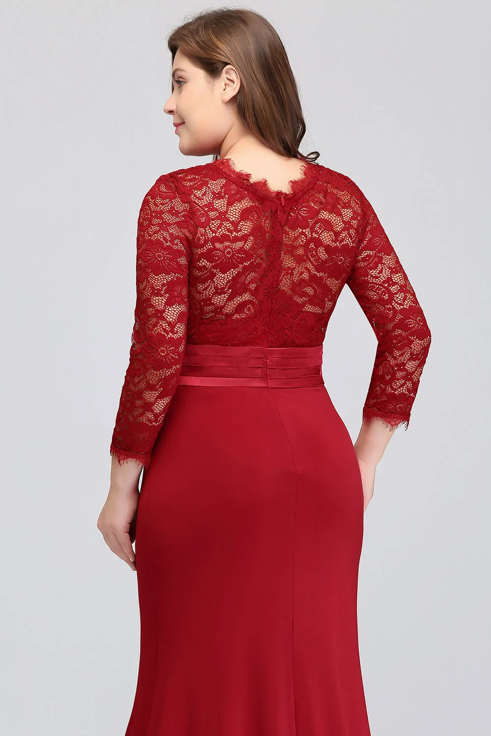 Charming Plus Sizes Long Lace Mermaid Bridesmaid Dress with Sleeves