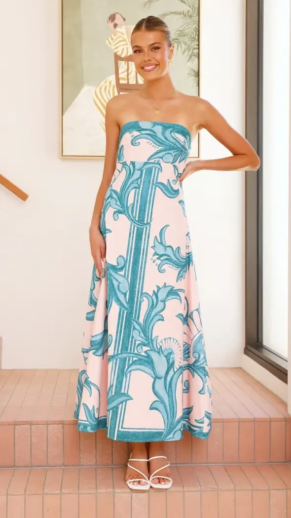 Eya - Chic Floral Print Maxi Dress