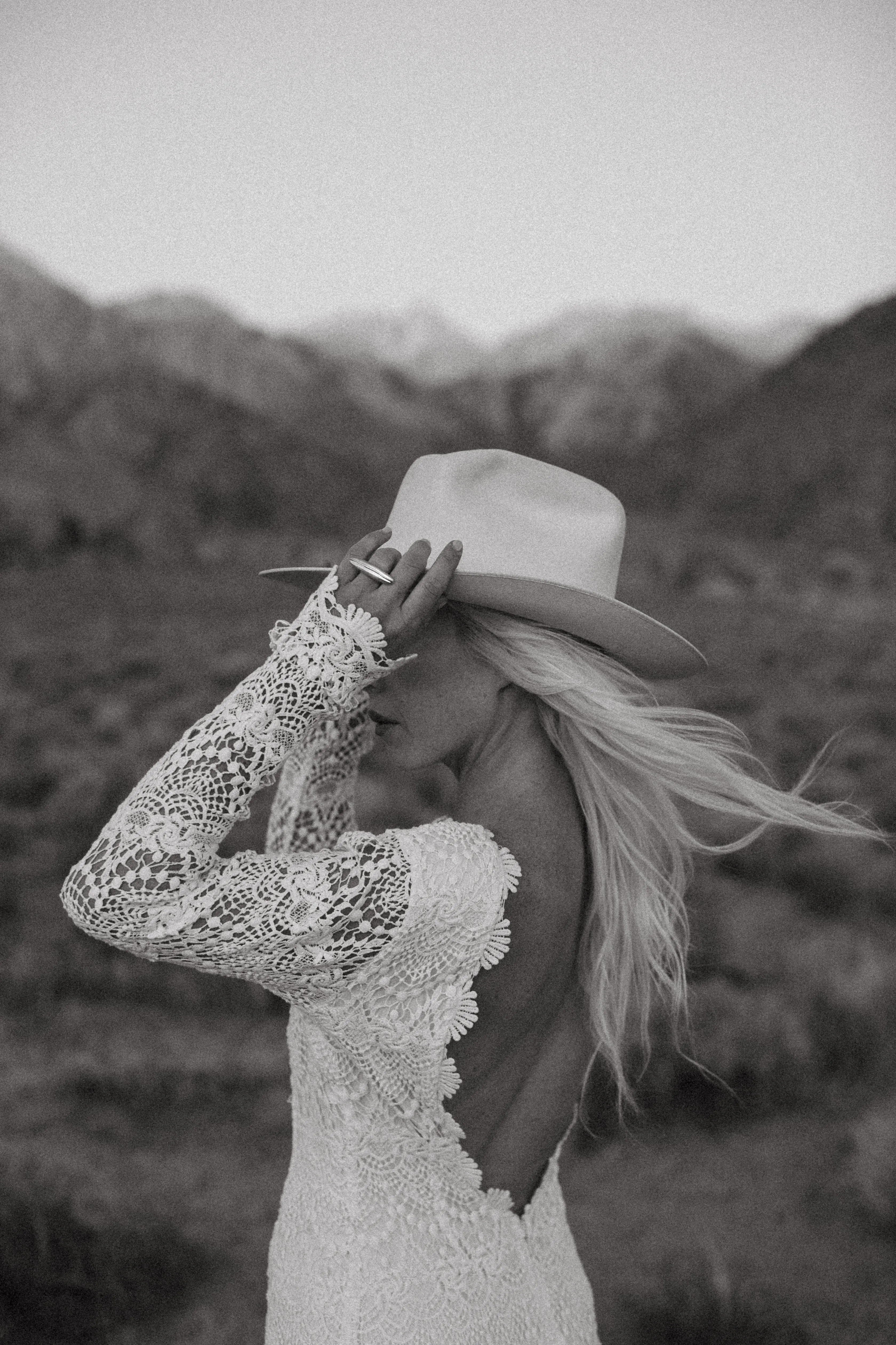 Lola- Sample Sale