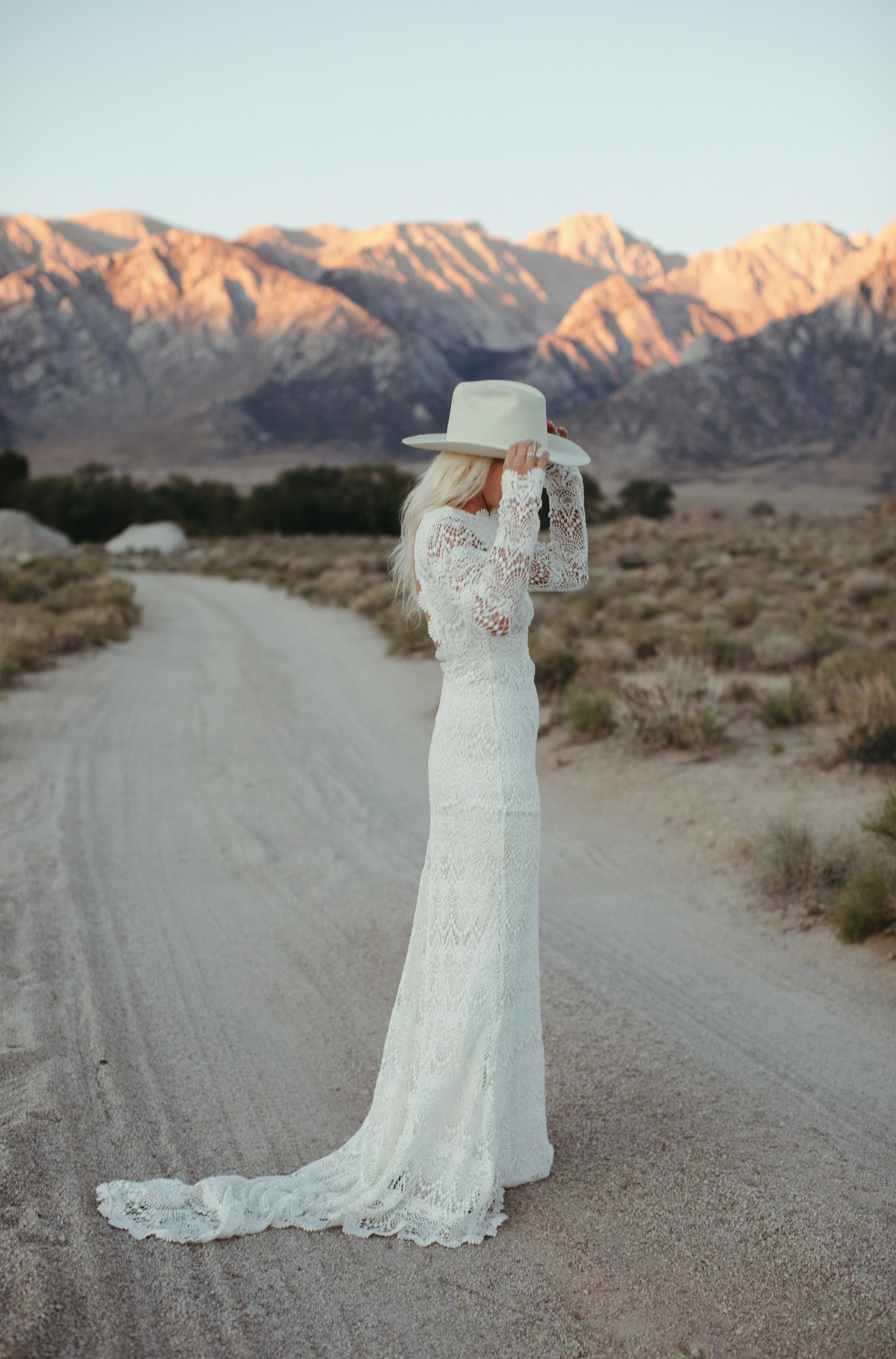 Lola- Sample Sale