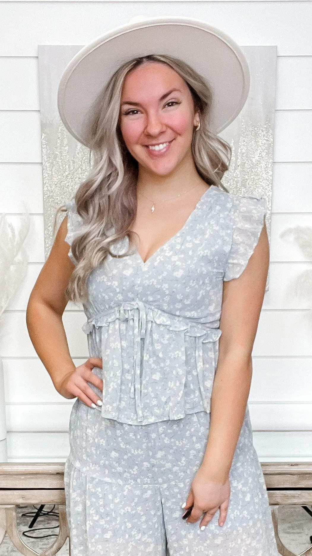 Right For Me Floral Cropped Top - 2 colors!