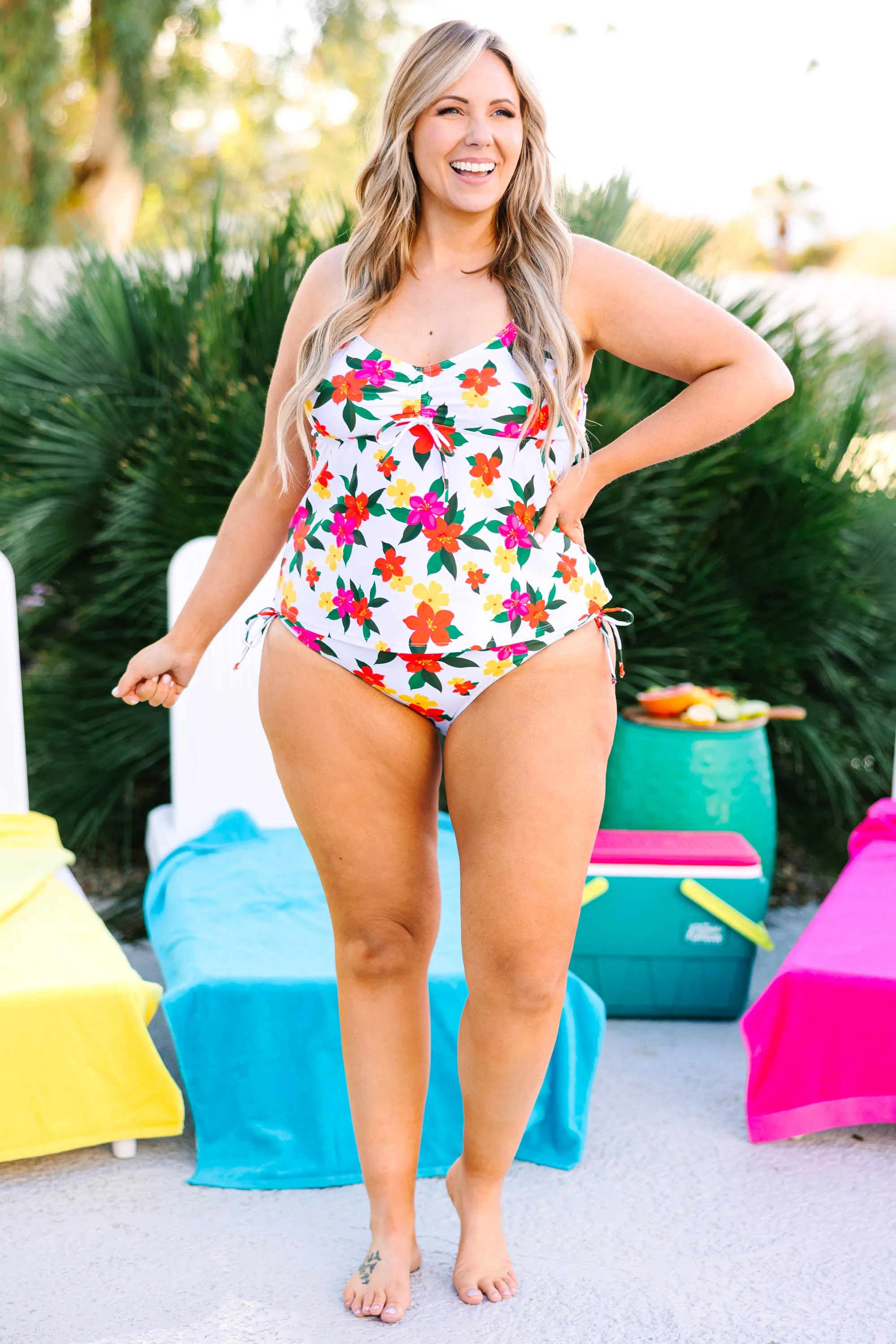 Talk To the Sand Tankini Top, White Floral