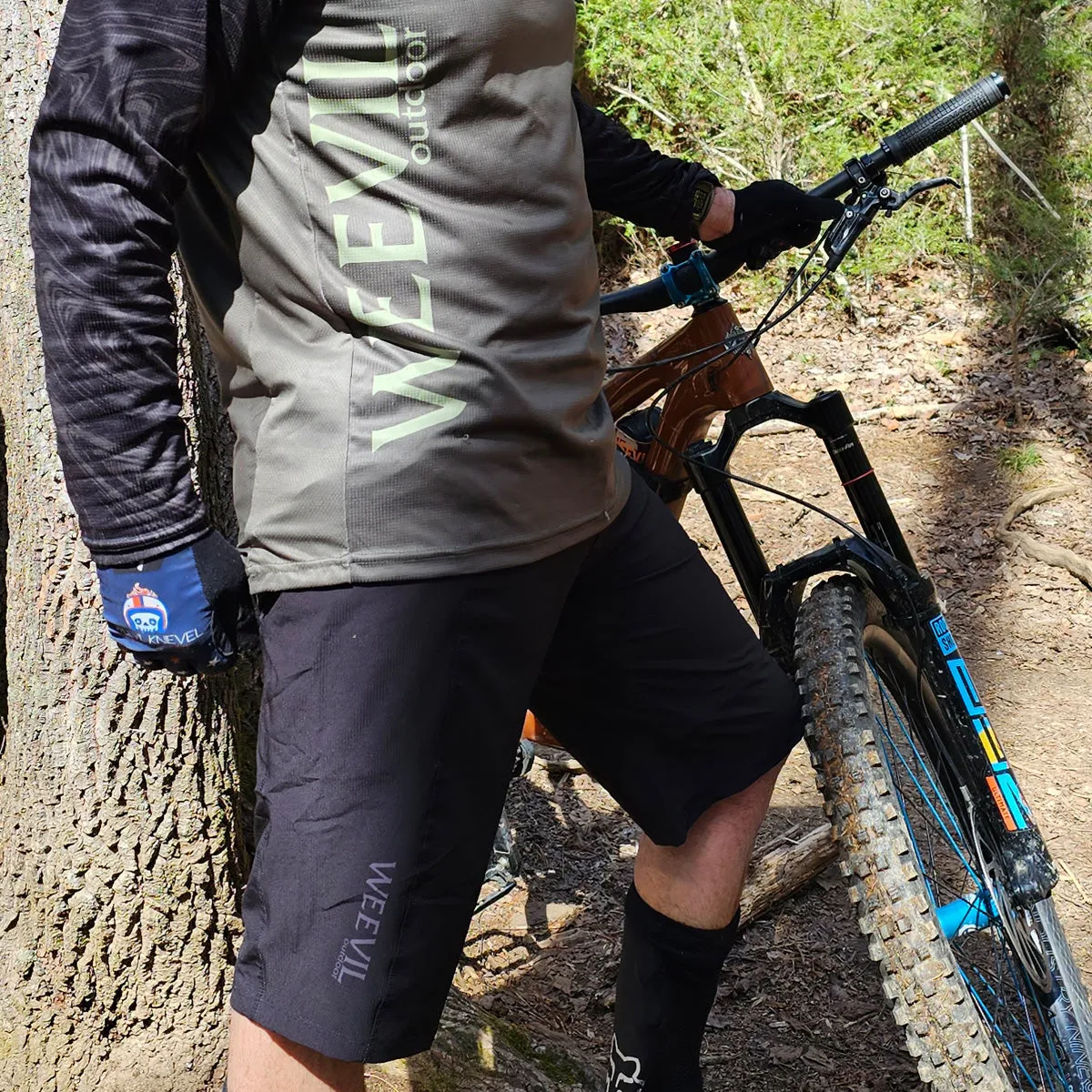 WAYA SHORT // STEALTH BLACK
